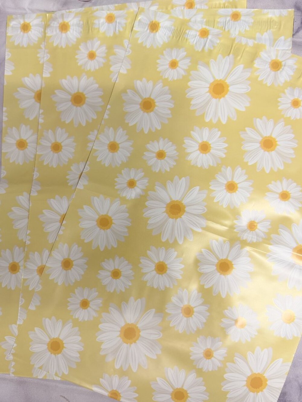 25 10x13 daisy designer poly mailer